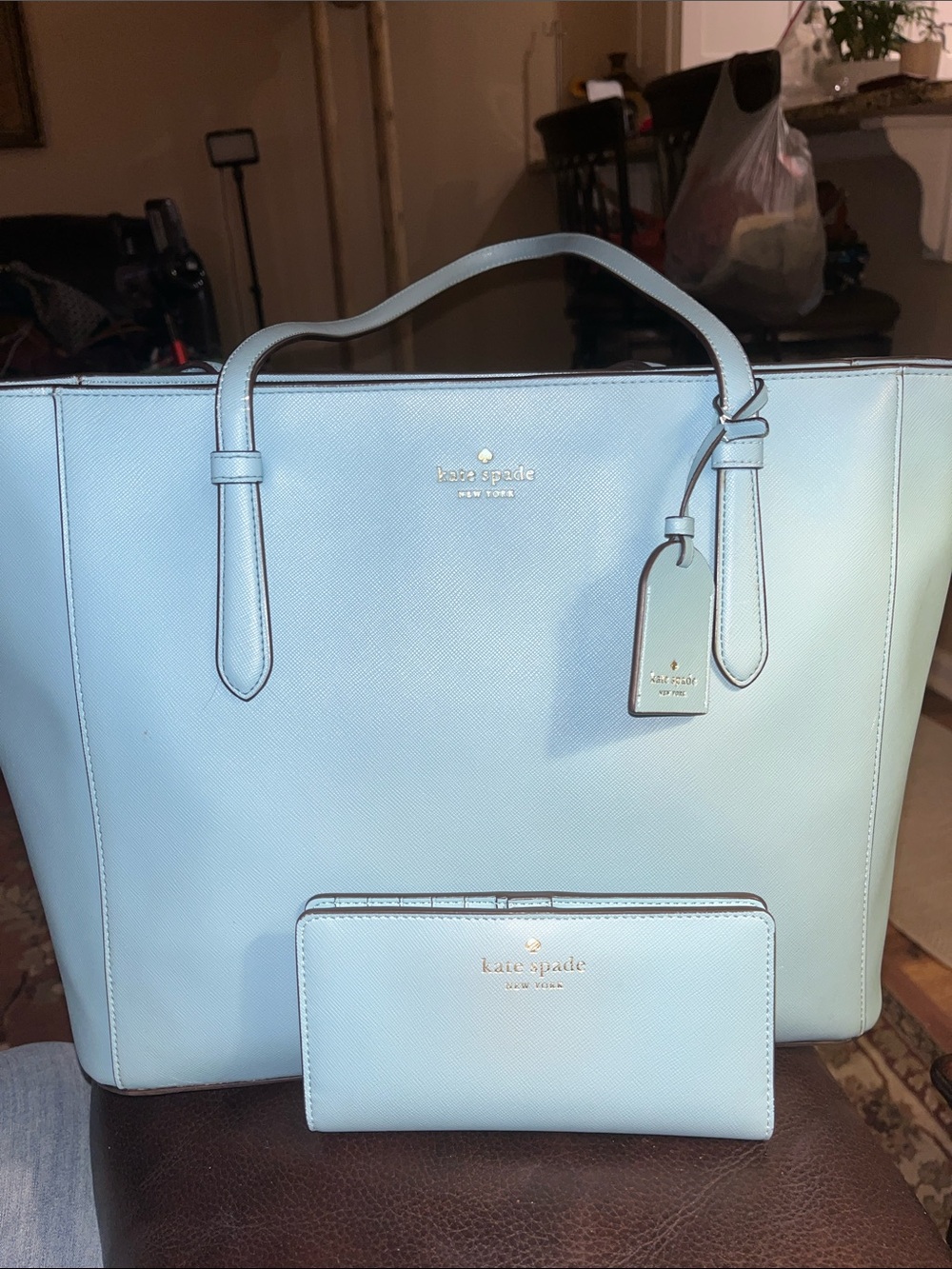 EUC Authentic Kate Spade Schuyler Top Zip Handbag with Wallet